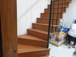 Mặt bậc cầu thang nhựa giả gỗ Hải Phòng