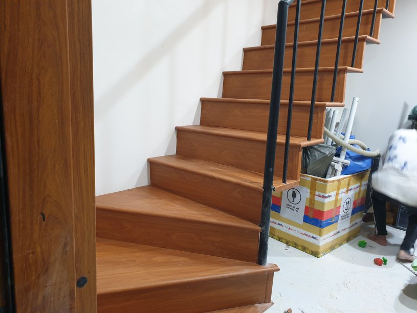 Mặt bậc cầu thang nhựa giả gỗ Hải Phòng
